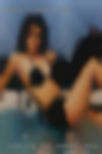 Looking for some women for NSA discreet play time.